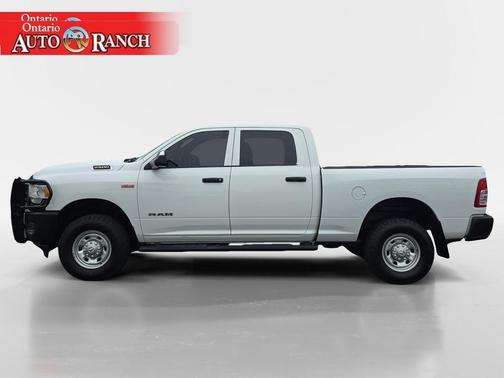 2022 RAM 2500 Tradesman Crew Cab 4x4 6'4' Box