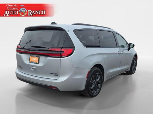 2023 Chrysler Pacifica Limited