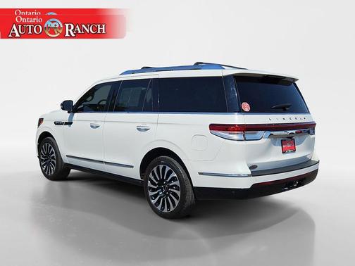 2022 Lincoln Navigator Black Label