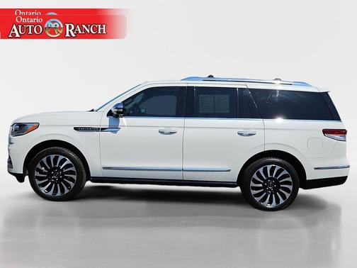 2022 Lincoln Navigator Black Label