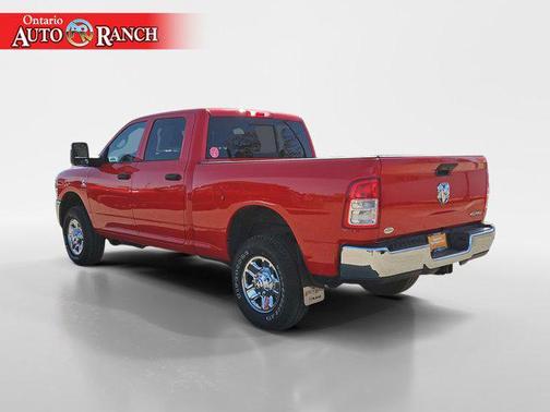 2024 RAM 2500 Tradesman Crew Cab 4x4 6'4' Box
