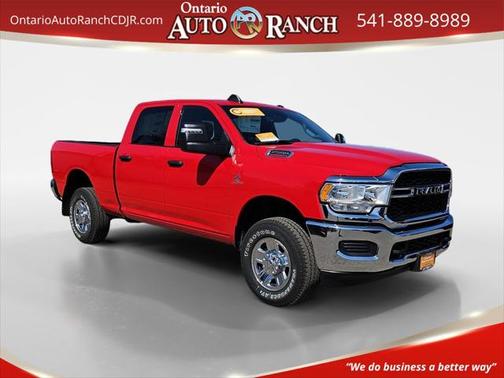2024 RAM 2500 Tradesman Crew Cab 4x4 6'4' Box