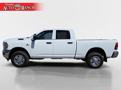 2024 RAM 2500 Tradesman Crew Cab 4x4 6'4' Box