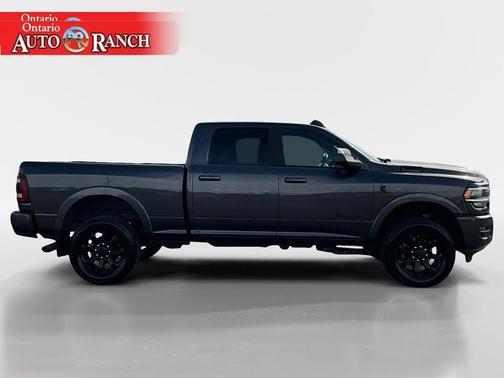 2022 RAM 2500 Laramie Crew Cab 4x4 6'4' Box