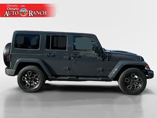 2017 Jeep Wrangler Unlimited Smoky Mountain 4x4