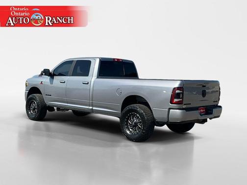 2022 RAM 2500 Big Horn Crew Cab 4x4 8' Box