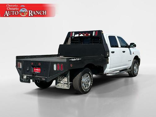 2022 RAM 3500 Tradesman Crew Cab 4x4 8' Box