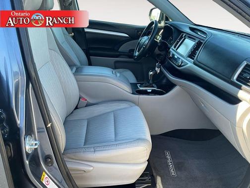 2016 Toyota Highlander LE Plus