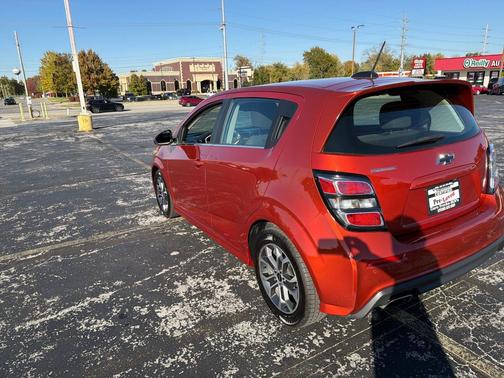 2020 Chevrolet Sonic FWD Hatchback LT 5-Door