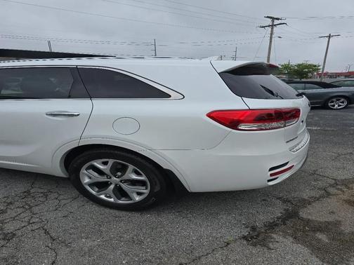 Snow White Pearl 2016 Kia Sorento SX
