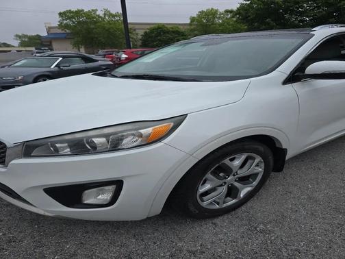 Snow White Pearl 2016 Kia Sorento SX