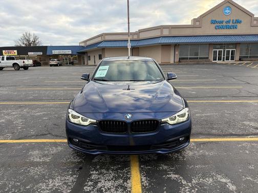 2018 BMW 330 330i Sedan