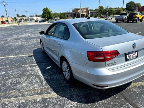 2015 Volkswagen Jetta 1.8T SE