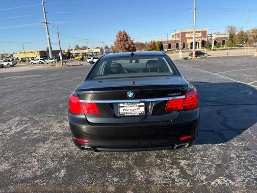 2012 BMW 750 i xDrive