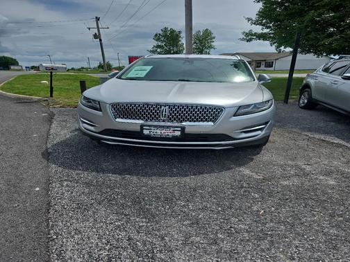 Ingot Silver Metallic 2019 Lincoln MKC Reserve