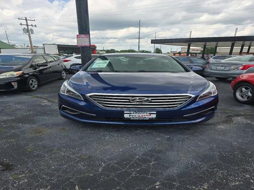 Lakeside Blue 2017 Hyundai SONATA SE