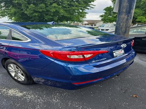 Lakeside Blue 2017 Hyundai SONATA SE