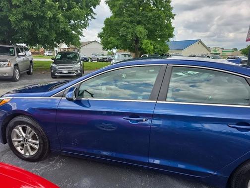 Lakeside Blue 2017 Hyundai SONATA SE