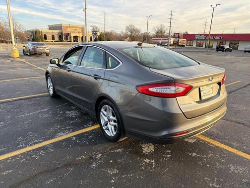2014 Ford Fusion SE