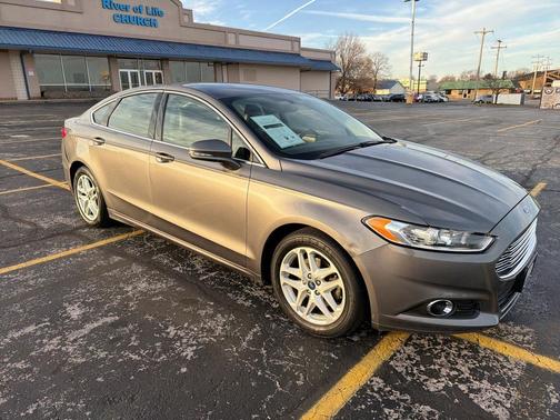 2014 Ford Fusion SE