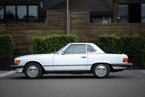 1989 Mercedes-Benz SL-Class 560SL