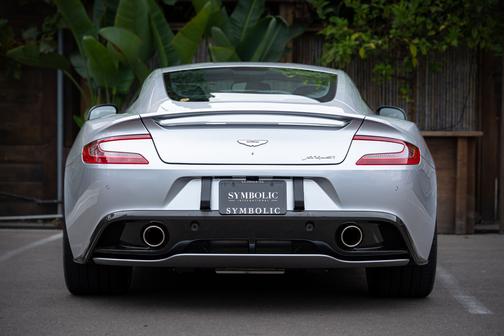 2014 Aston Martin Vanquish Base