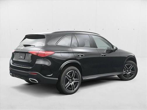 2025 Mercedes-Benz GLC 300 4MATIC