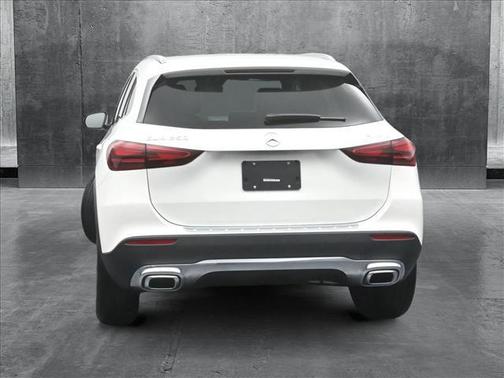 2025 Mercedes-Benz GLA 250 4MATIC