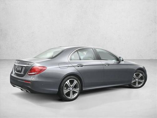 2017 Mercedes-Benz E-Class 4MATIC