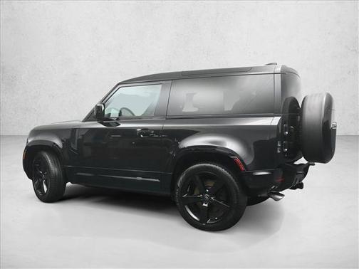 2024 Land Rover Defender V8