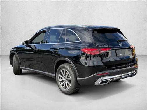 2025 Mercedes-Benz GLC 300 4MATIC
