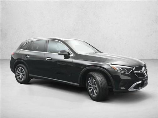 2025 Mercedes-Benz GLC 300 4MATIC