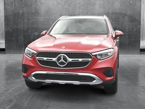 2025 Mercedes-Benz GLC 300 4MATIC
