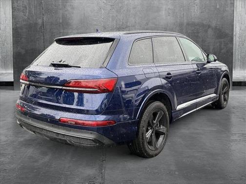 2020 Audi Q7 45 Premium Plus