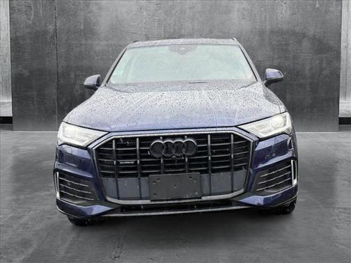 2020 Audi Q7 45 Premium Plus