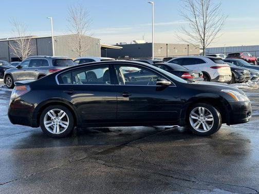 2010 Nissan Altima 3.5 SR