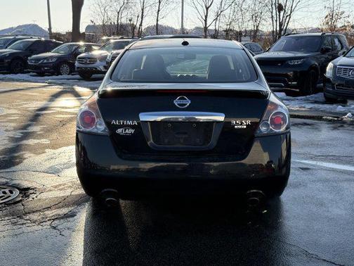 2010 Nissan Altima 3.5 SR