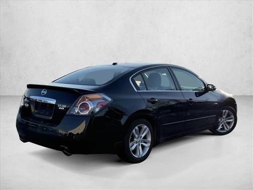 2010 Nissan Altima 3.5 SR