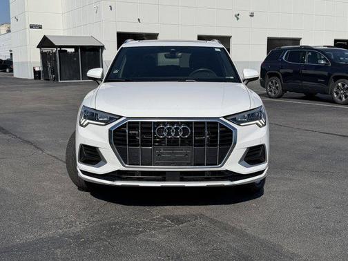 2022 Audi Q3 40 Premium Plus