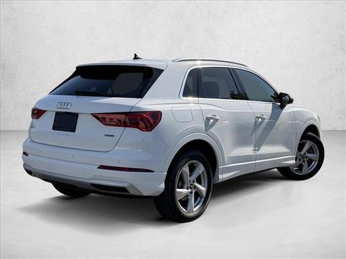 2022 Audi Q3 40 Premium Plus