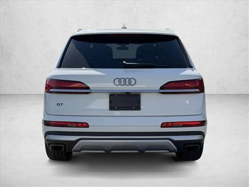 2025 Audi Q7 55 Premium Plus