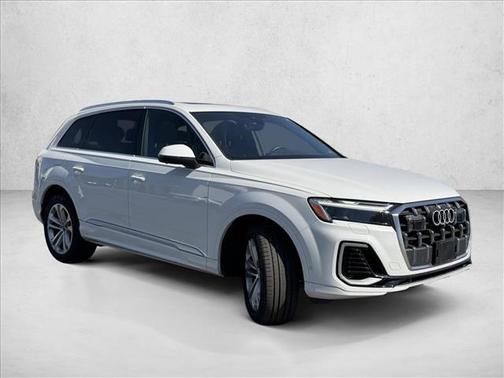 2025 Audi Q7 55 Premium Plus