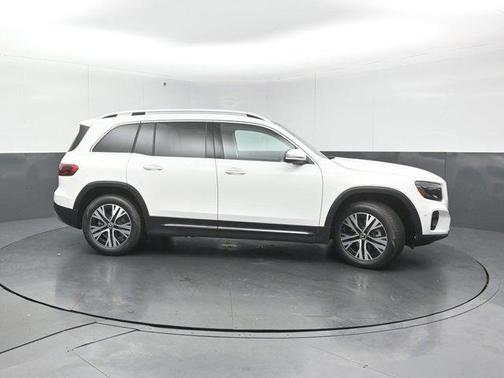 2025 Mercedes-Benz GLB 250 4MATIC