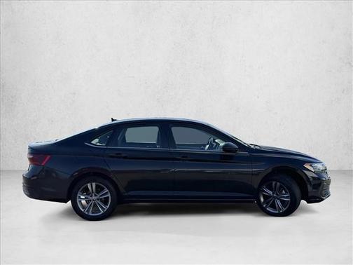 Deep Black Pearl 2024 Volkswagen Jetta 1.5T SE