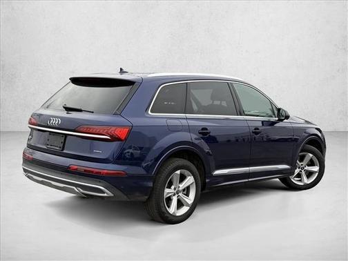 2022 Audi Q7 45 Premium