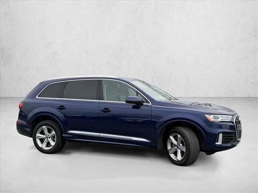 2022 Audi Q7 45 Premium