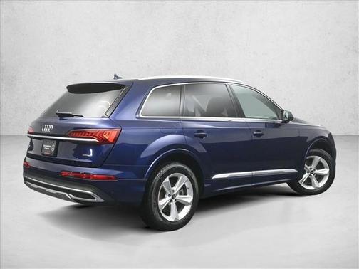2022 Audi Q7 45 Premium