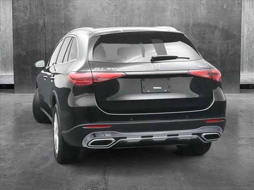 2025 Mercedes-Benz GLC 300 4MATIC