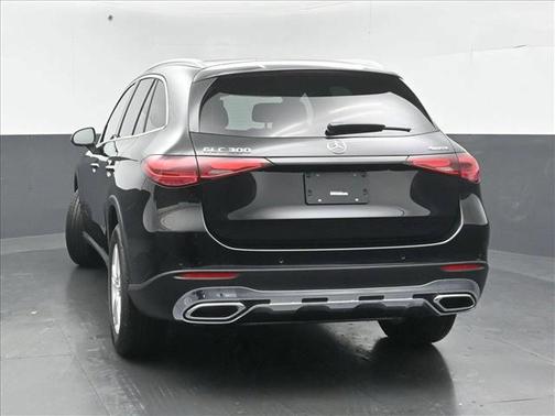 2025 Mercedes-Benz GLC 300 4MATIC