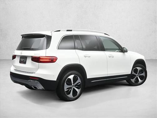 Polar White 2026 Mercedes-Benz GLB 250 4MATIC